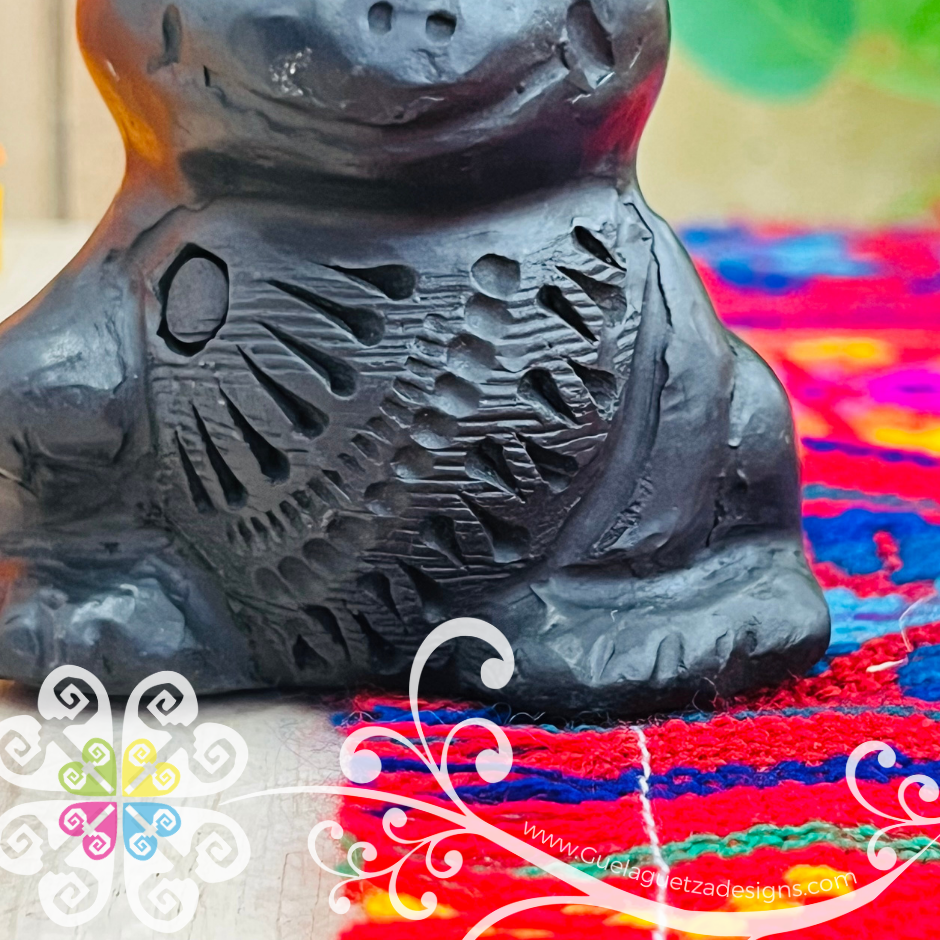 Frog Black Clay Figure - Barro Negro Oaxaca