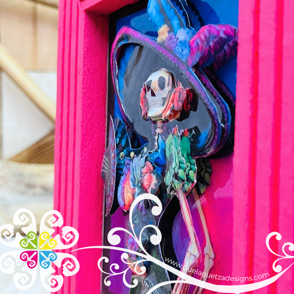 Catrina - Encapsulado Wood Frame