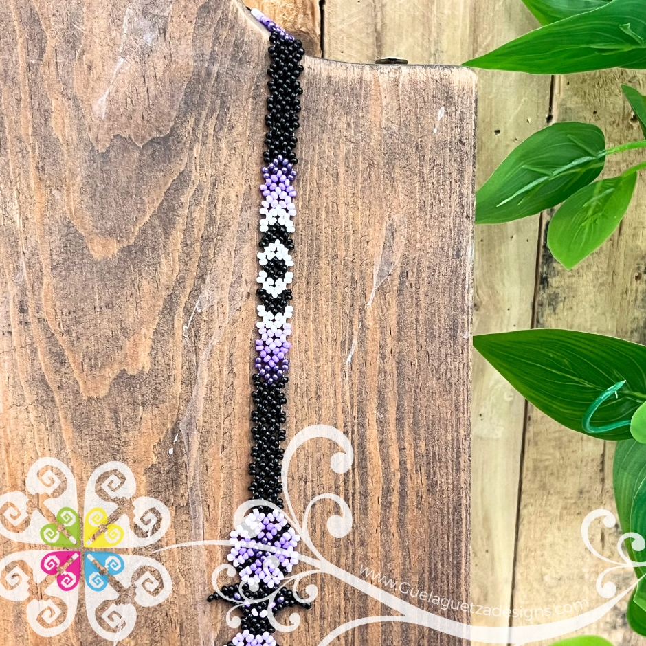 Tri Daisy Beaded Necklace