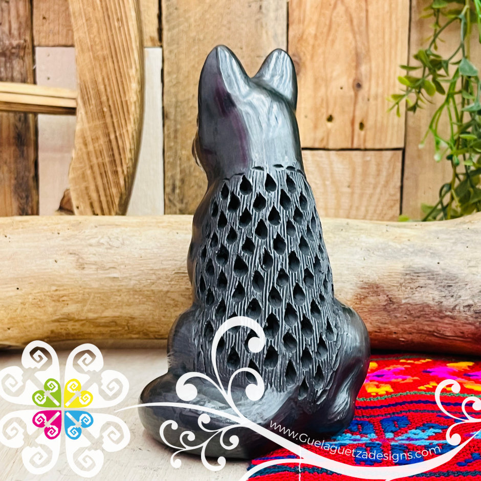 Huski Dog Black Clay Figure - Barro Negro Oaxaca