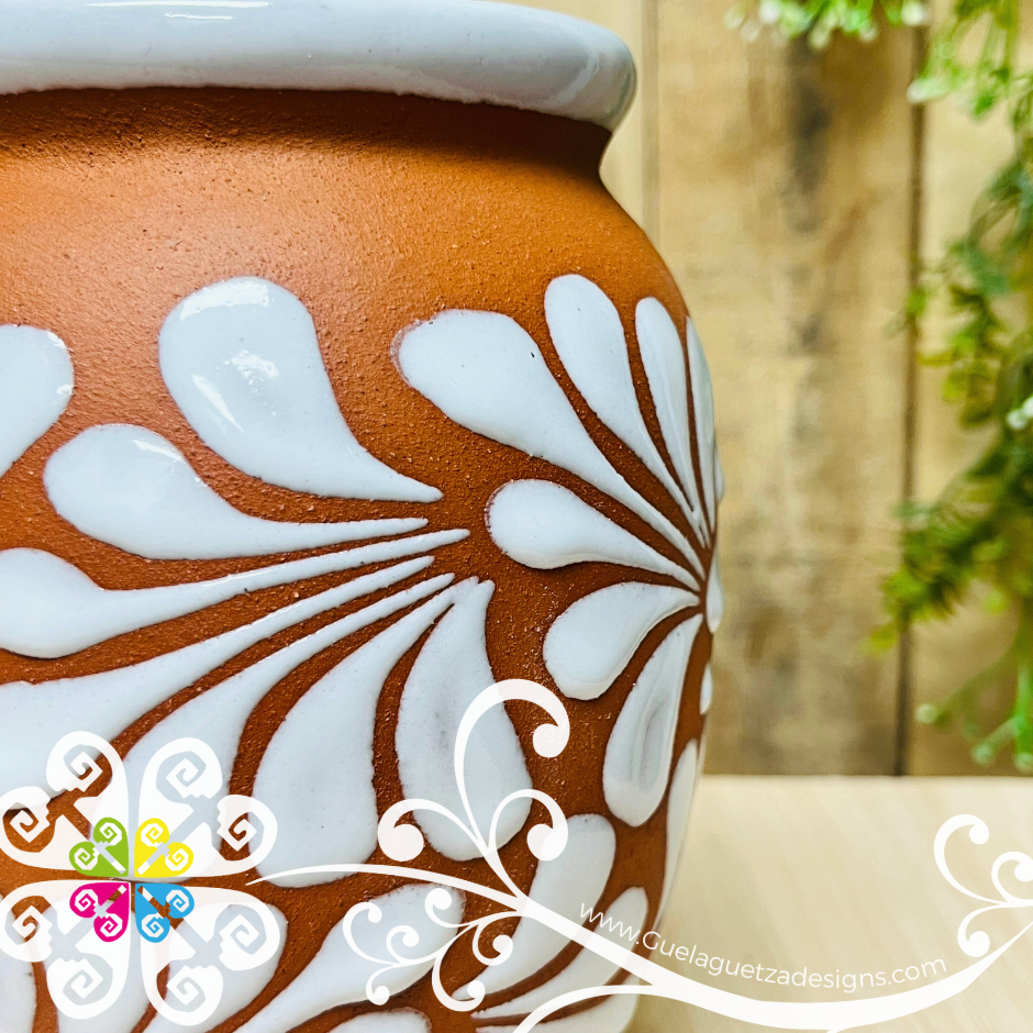 Natural / White Espiga Plumeado Bola Clay Vase - Florero Barro