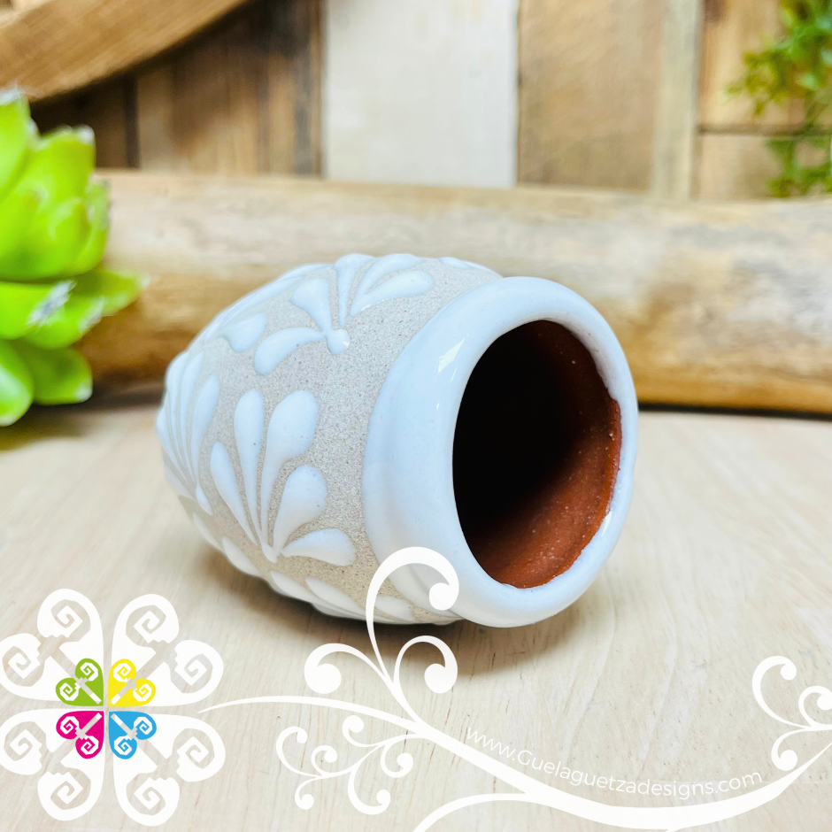 Nuestra Boda - Engobe/White Espiga Tequilero Barrilito Set - Clay Tequilero Set