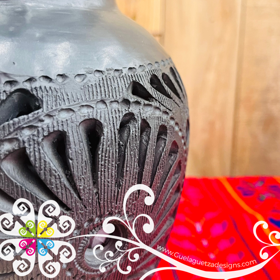 Cono Black Clay Vase - Barro Negro Oaxaca