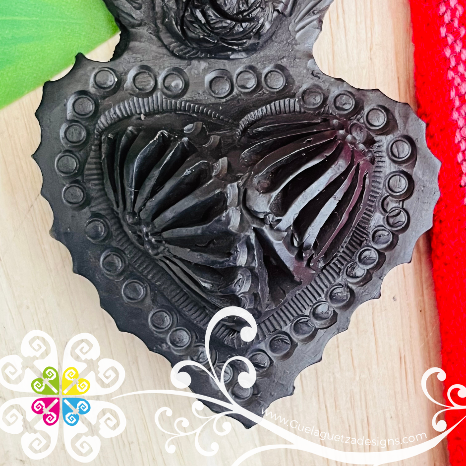 Sagrado Corazon Magnet - Barro Negro Oaxaca