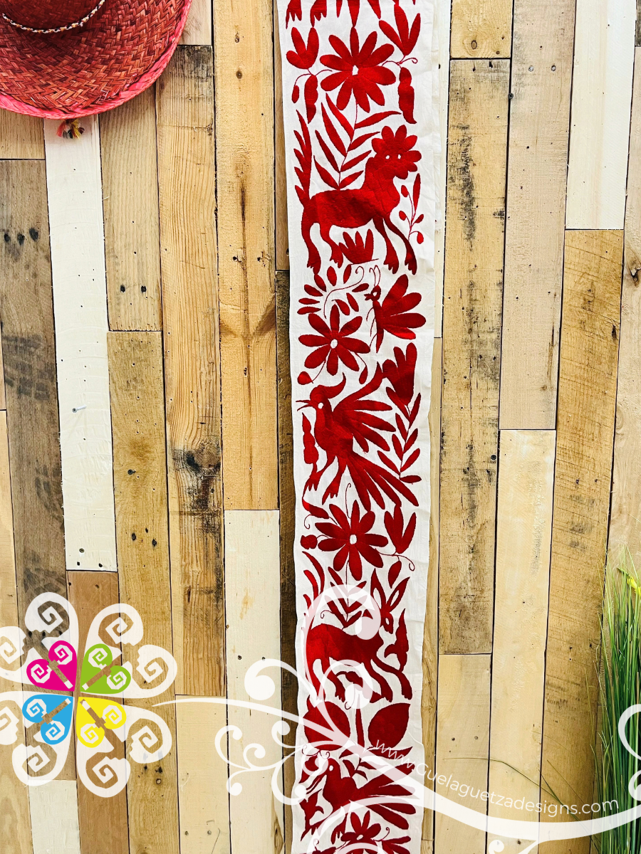 Red Small Solid Otomi Table Runner - Camino de Tenango