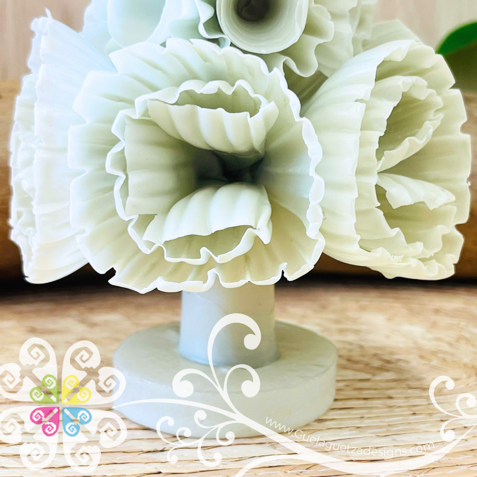 Large Seafoam Green Vela Escamada Banderilla Elegancia Artesanal- Artisan Candles Vedesa