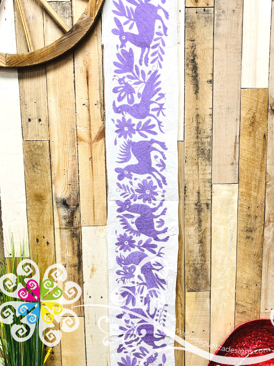 Lilac Small Solid Otomi Table Runner - Camino de Tenango
