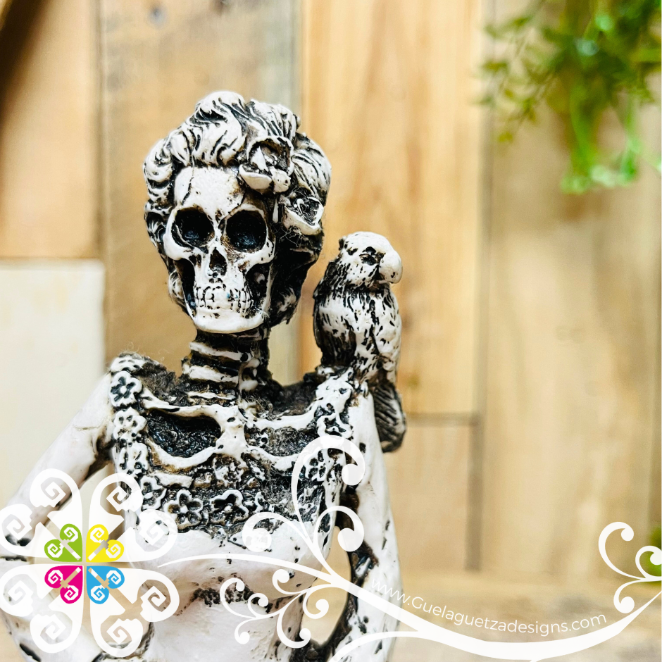 Medium Frida Catrina with Parrot - Day of the Dead Decoration Resin Statue