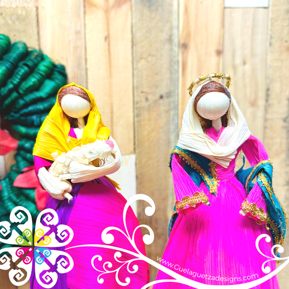 Medium Corn Husk Nativity Set - Nacimiento Navideno
