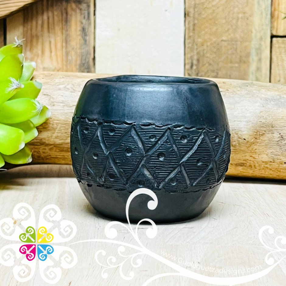 Small Calado Mini Vase - Barro Negro Oaxaca