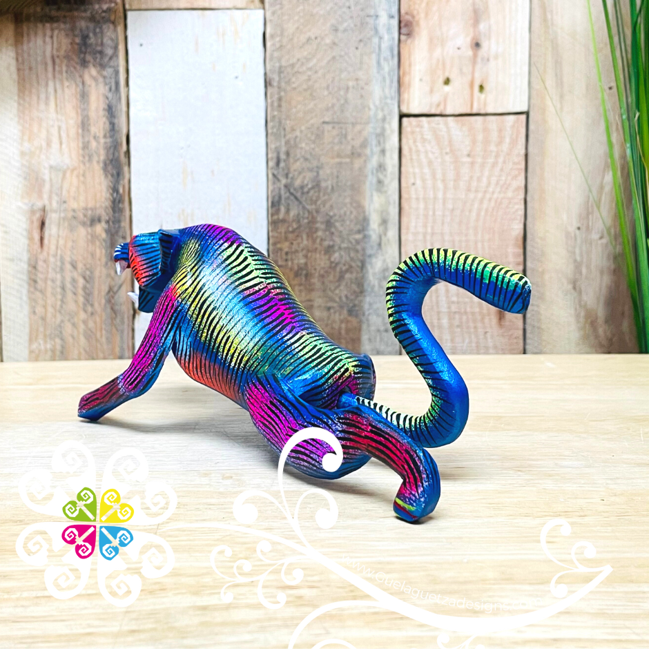 Small Dragon Alebrije- Handcarve Wood Decoration Figure