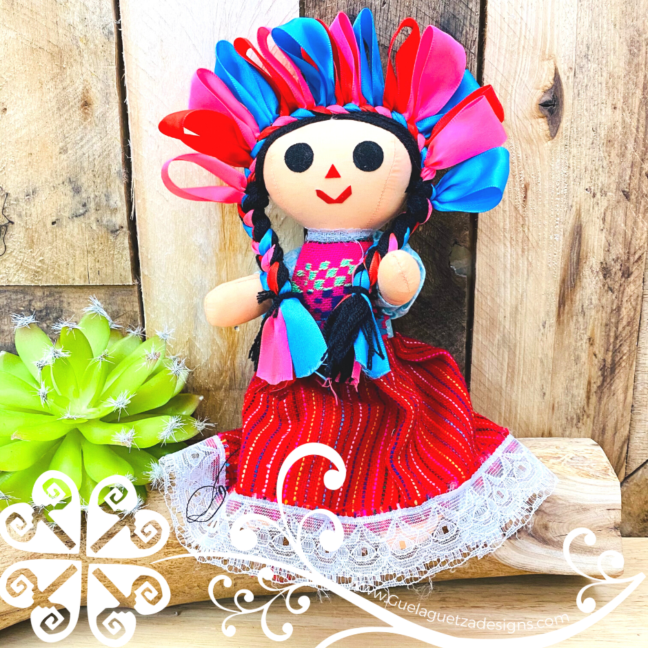 Medium Mexican Otomi Doll - Sencilla