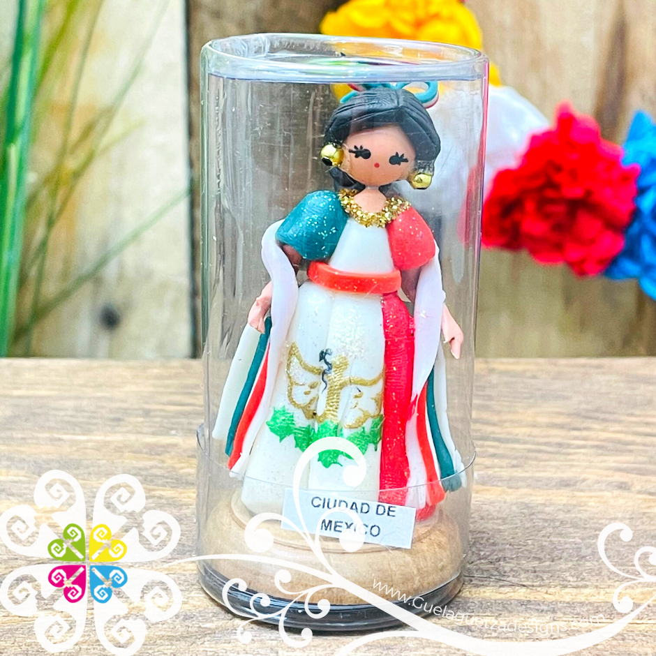 9- Ciudad de Mexico Little Doll Figurine - Fondant Doll