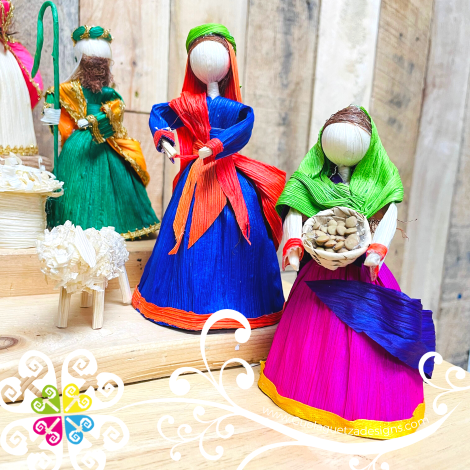Small Corn Husk Nativity Set - Nacimiento Navideno