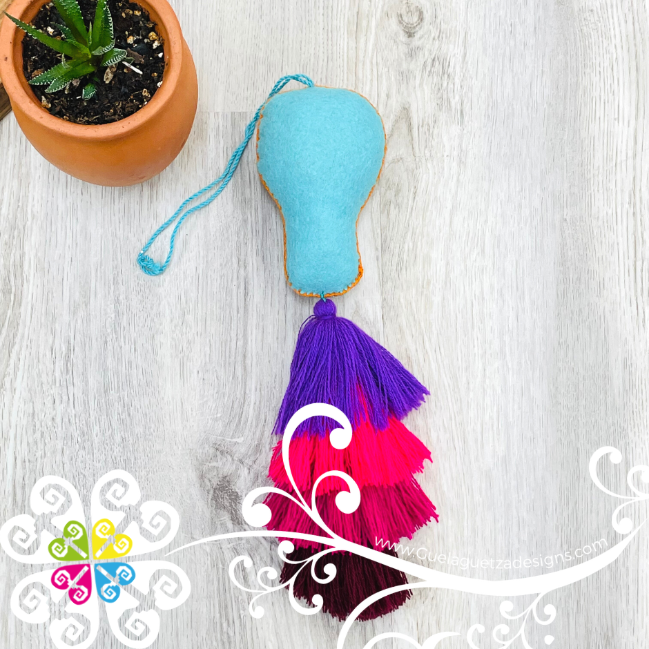 Skull Pom Pom Set of 3