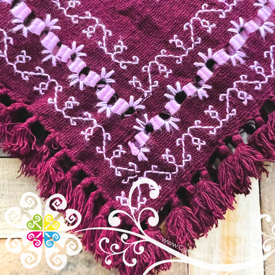 Embroidered Poncho - Deshilado Design - Mañanita