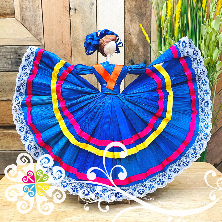 Single Large Corn Husk Doll - Wide Skirt