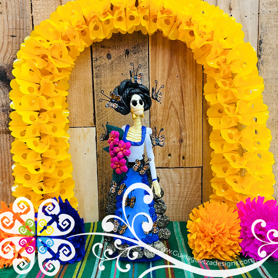 Small Mariposa Colores Fina Clay Catrina Michoacana - Capula Clay Home