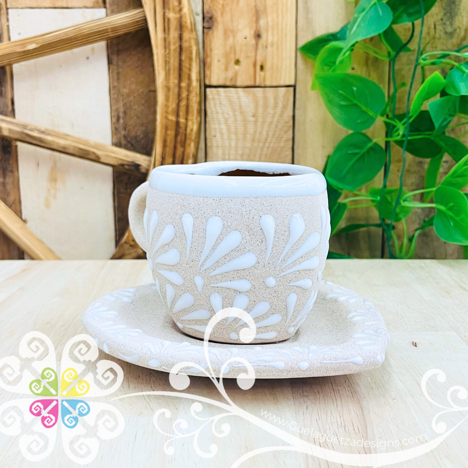 Set of 4 White Corazon Clay Plate with Mugs - Set Taza Barro