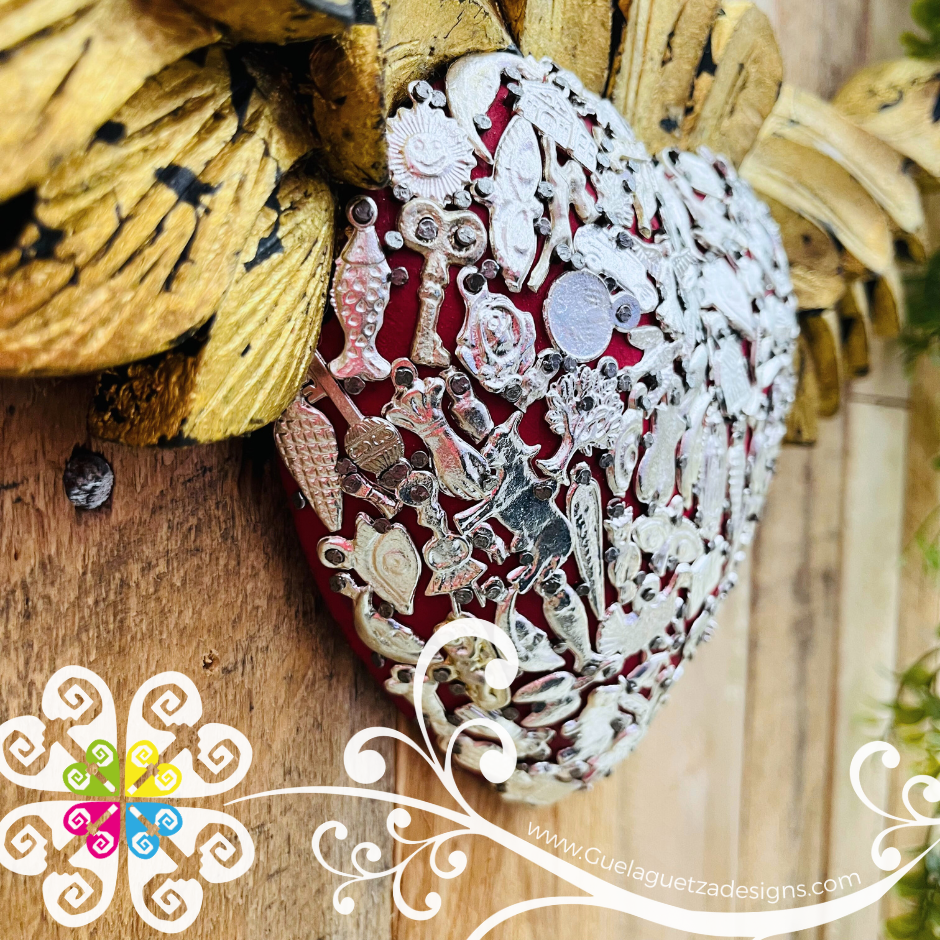 Large Corazón Con Alas De Milagros - Wall Decor