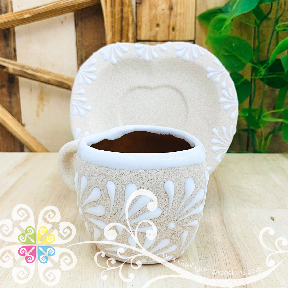 Set of 4 White Corazon Clay Plate with Mugs - Set Taza Barro