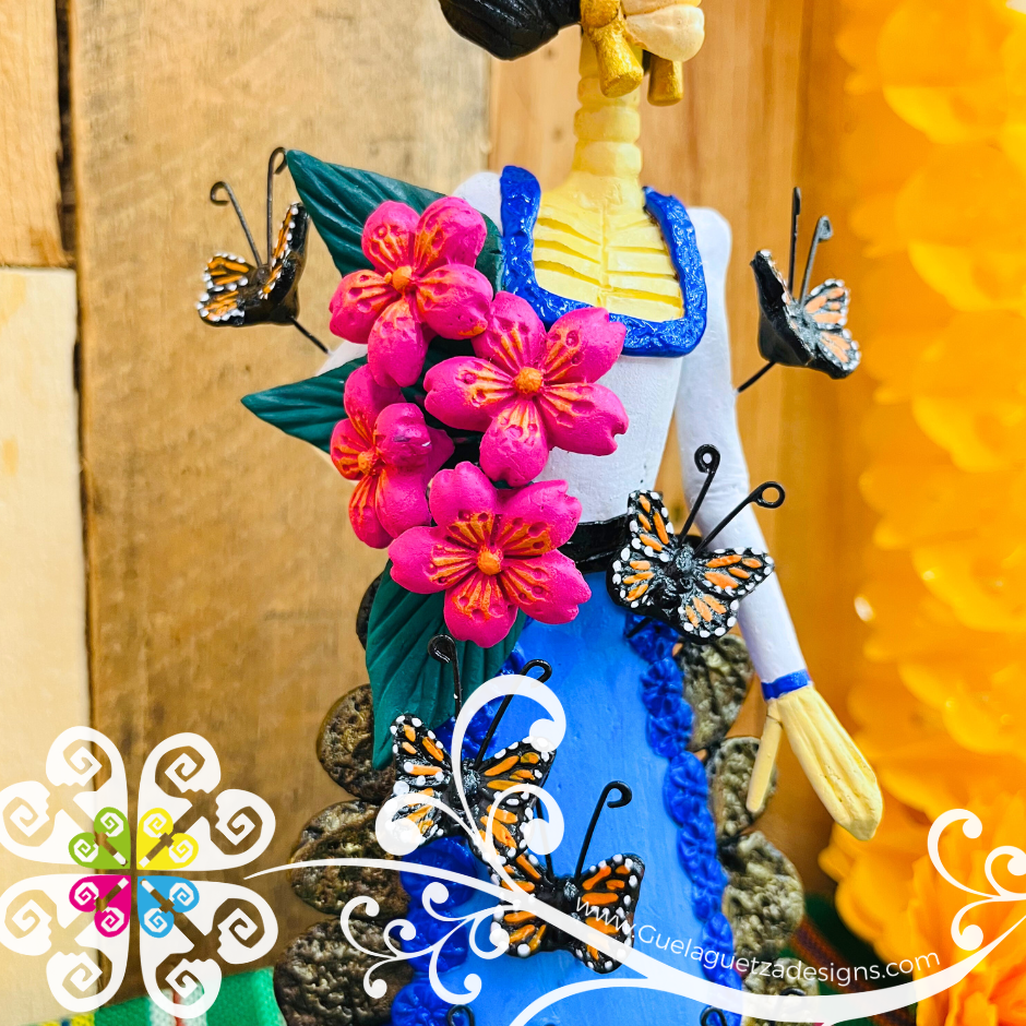 Small Mariposa Colores Fina Clay Catrina Michoacana - Capula Clay Home