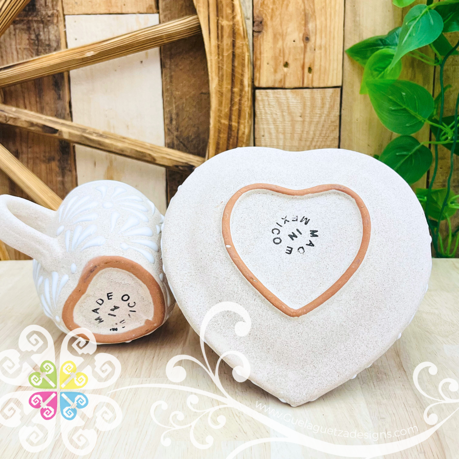 Set of 4 White Corazon Clay Plate with Mugs - Set Taza Barro