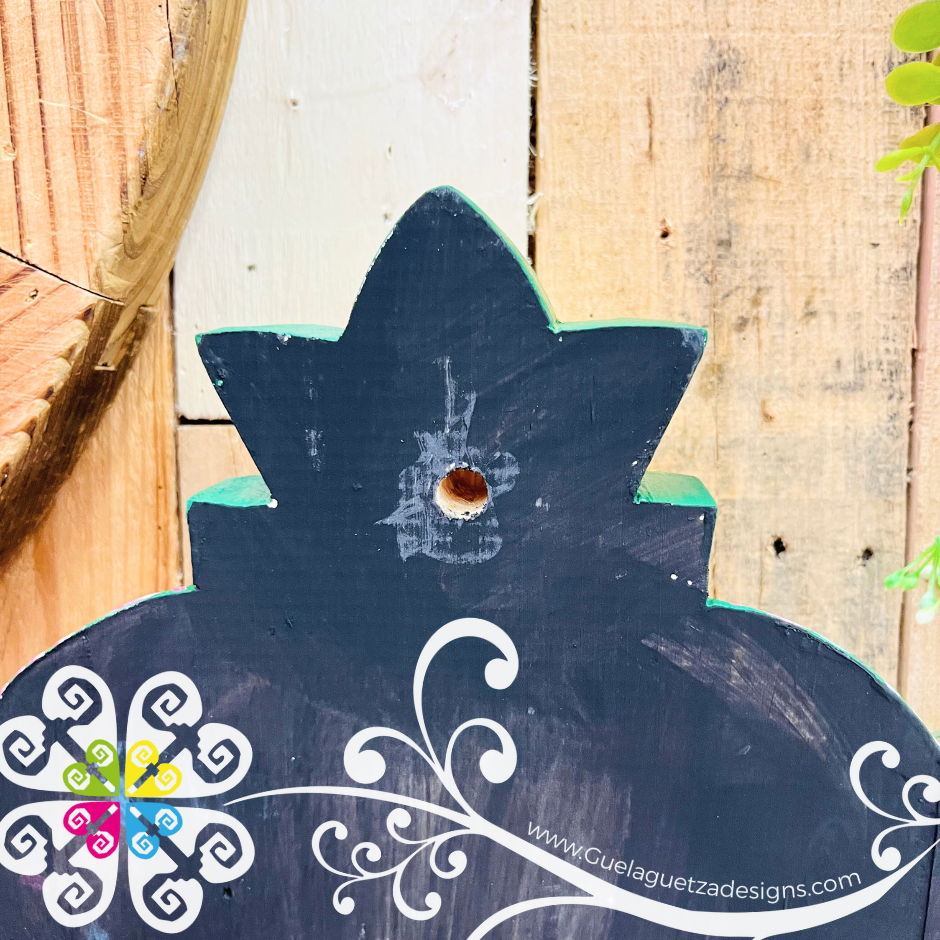 Medium Corazón Pintado - Wall Decor