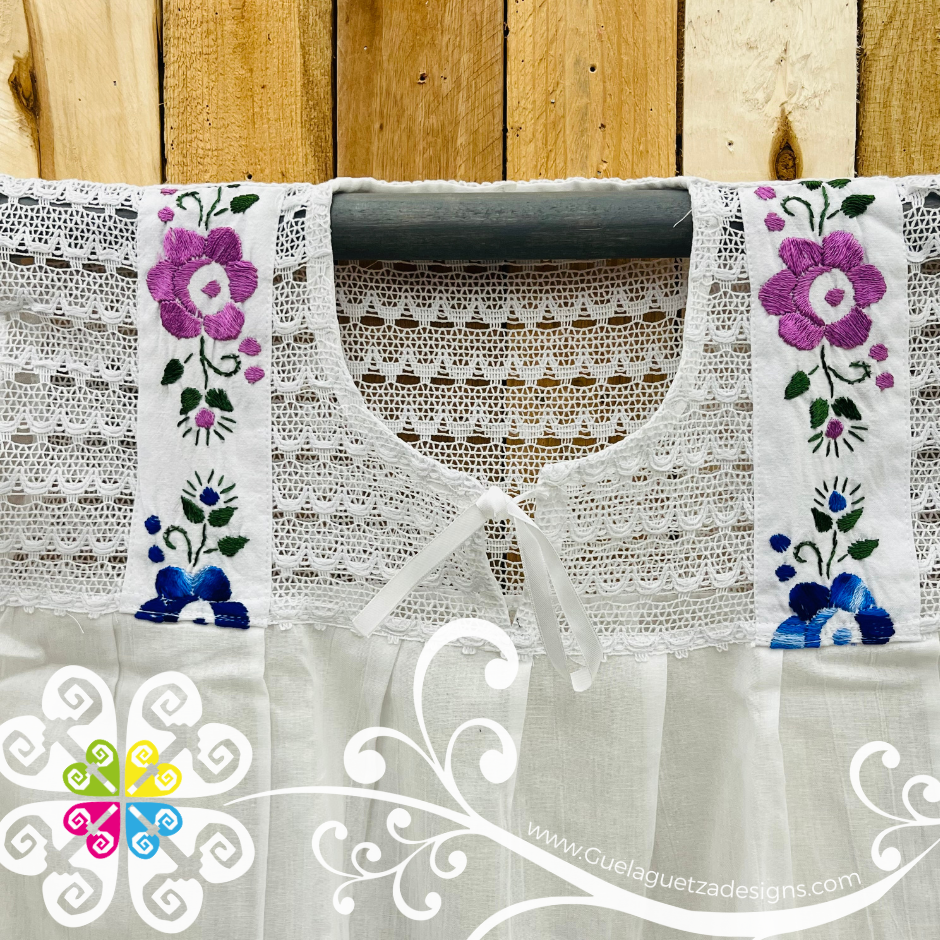 White Berta Embroider Top - 3/4 Sleeve - Blusa Bordada