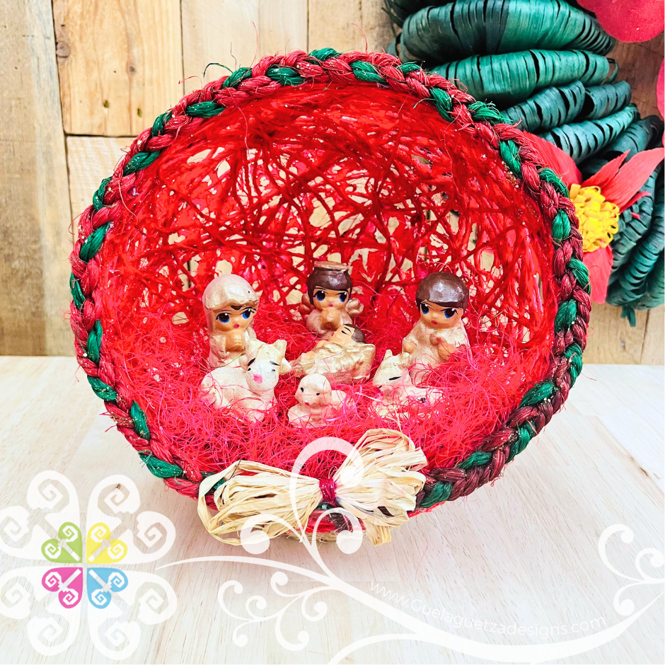 Small Nacimiento Mimbre - Wicker Nativity Scene - Nacimiento Navideno