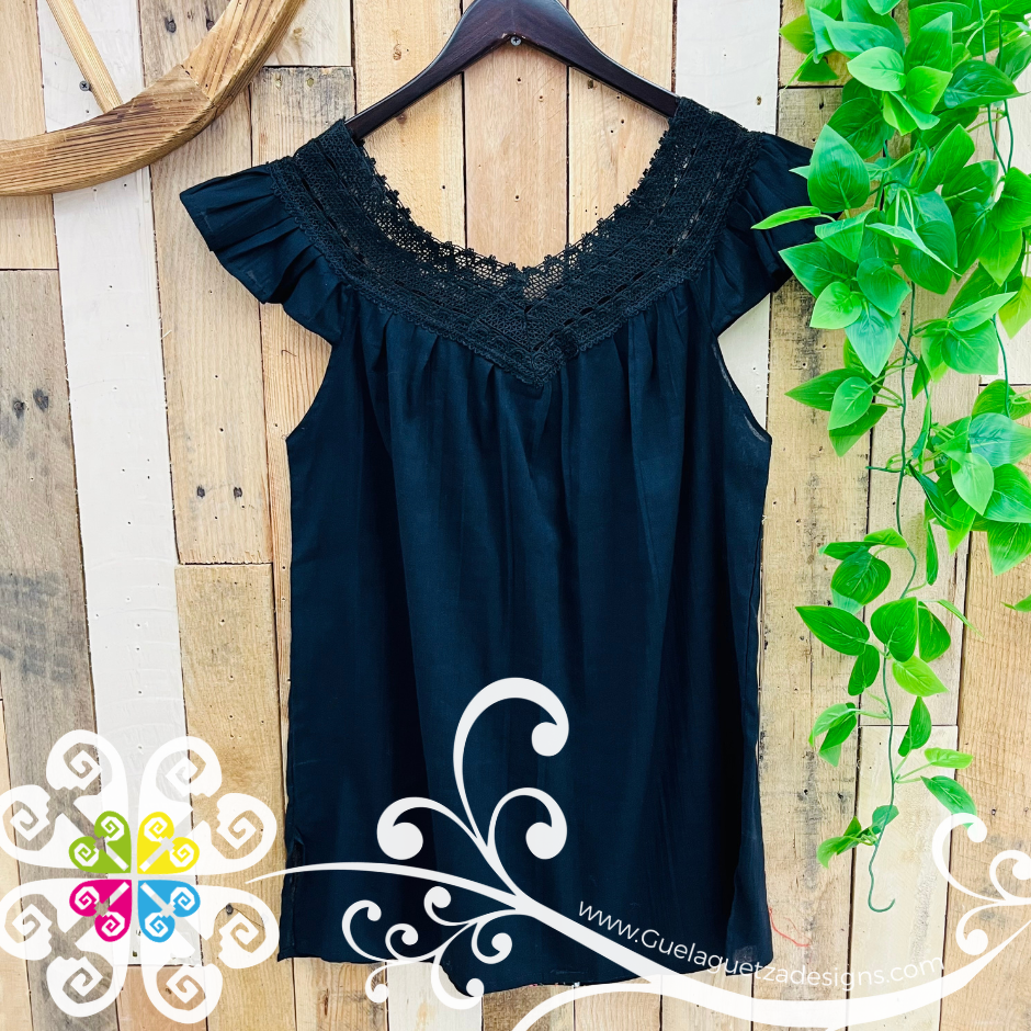 Black V Neck Top - Blusa Bordada