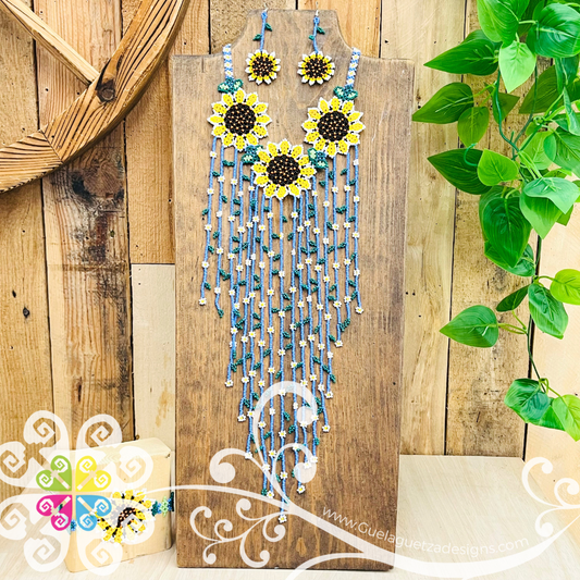 Trio Flower Beaded Necklace Set