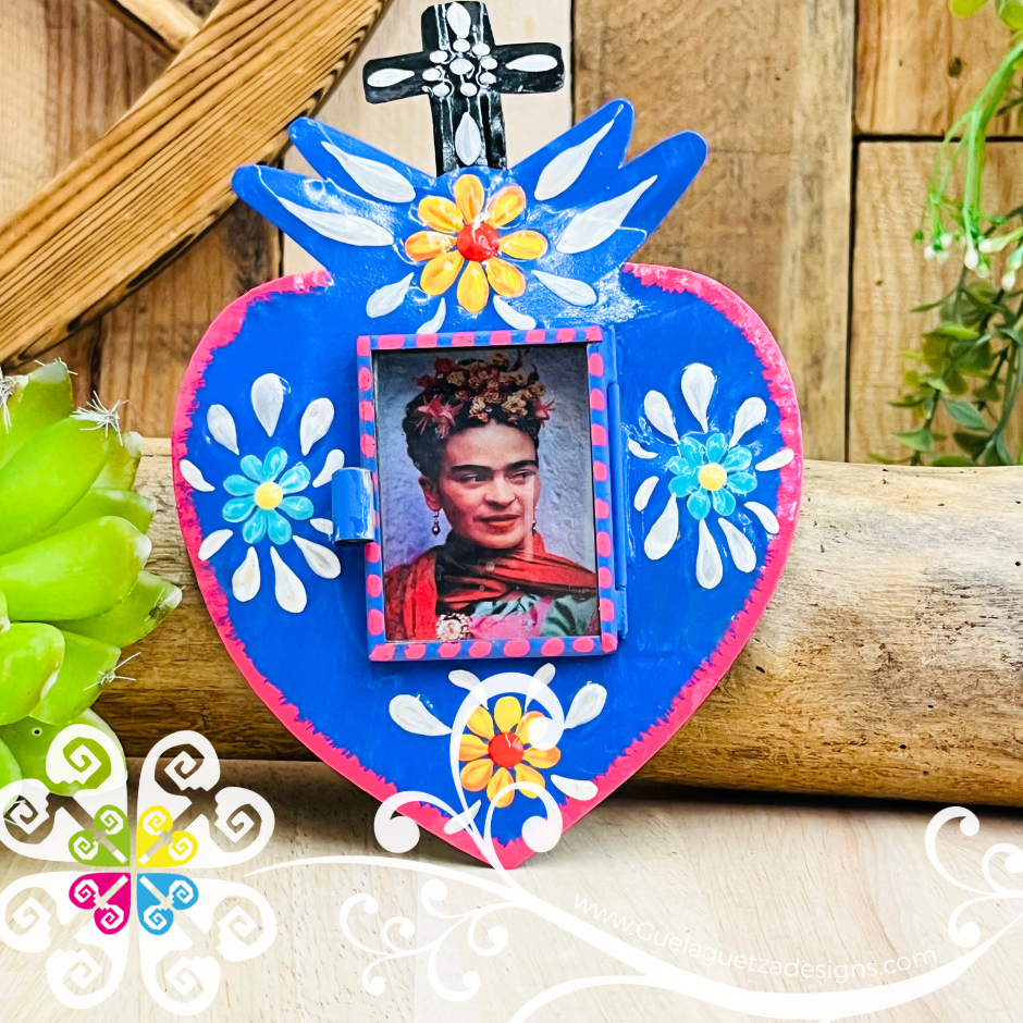 Medium Frida Nicho Frame - Hojalata San Miguel Collection