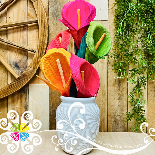 White Espiga Plumeado Bola Clay Vase - Florero Barro