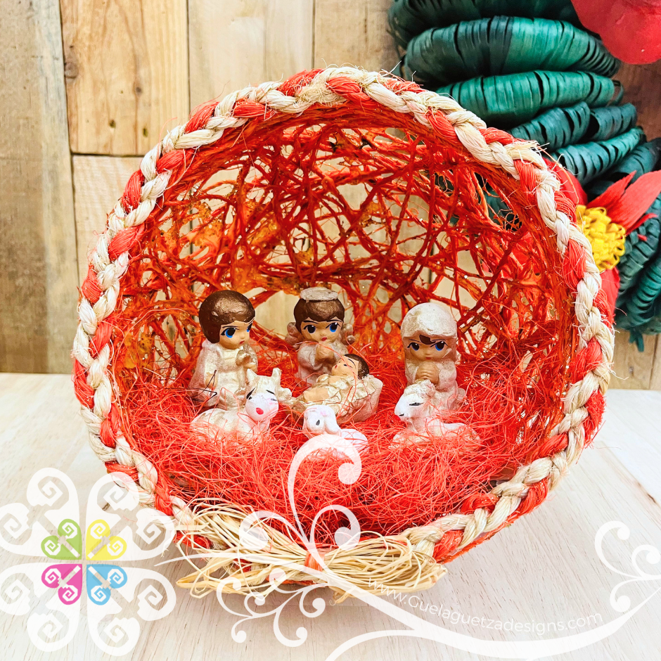 Small Nacimiento Mimbre - Wicker Nativity Scene - Nacimiento Navideno