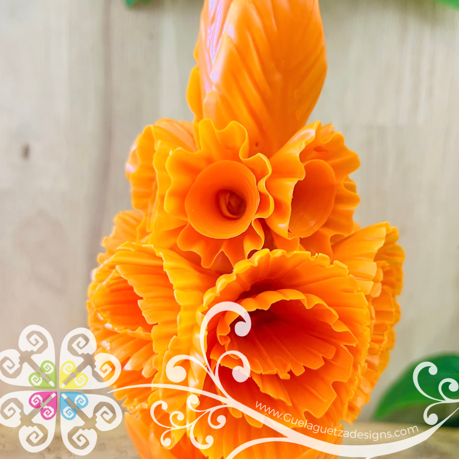 Large Orange Vela Escamada Banderilla Elegancia Artesanal- Artisan Candles Vedesa