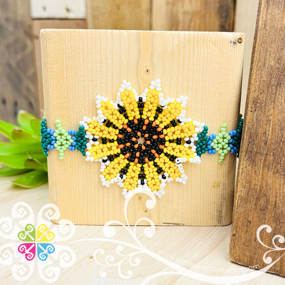 Trio Flower Beaded Necklace Set