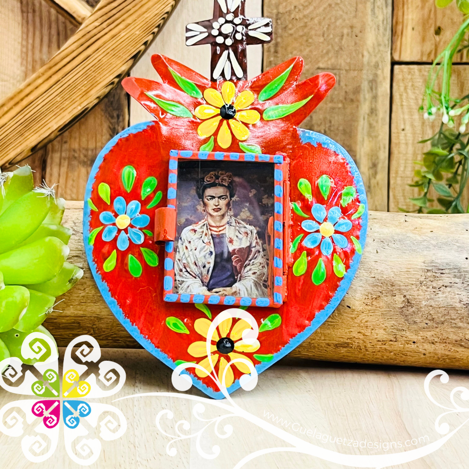 Medium Frida Nicho Frame - Hojalata San Miguel Collection