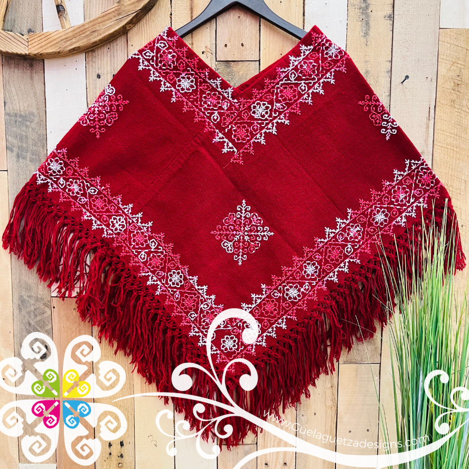 Orillado Puntada Antigua Design Embroider Poncho - Mañanita