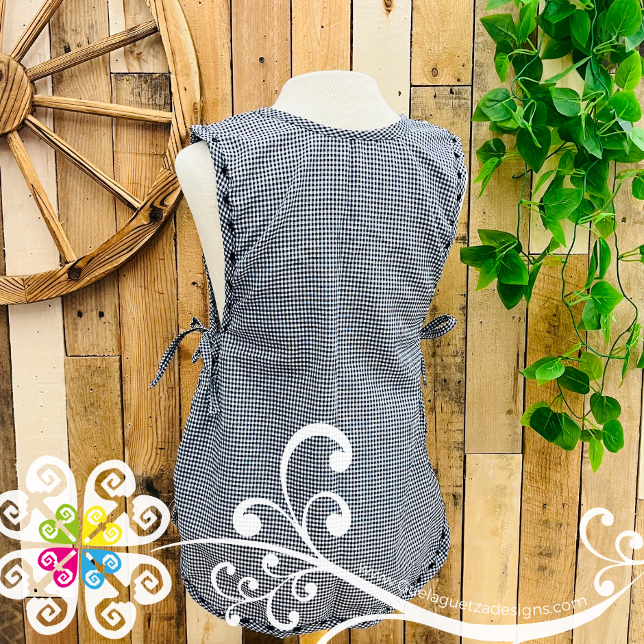 Black with White Escapulario Embroider Apron - Mandil Artesanal