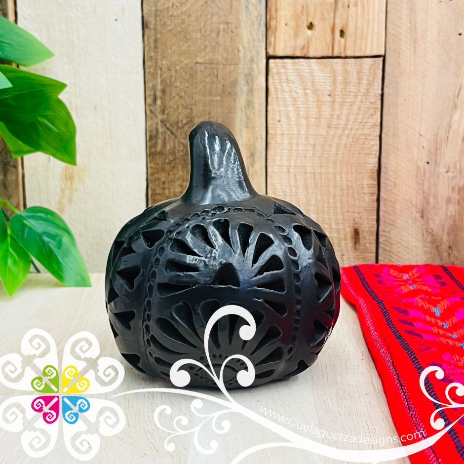 Calabaza Candle Holder - Barro Negro Oaxaca