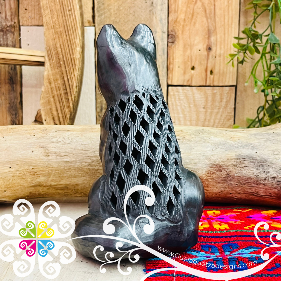 Huski Dog Black Clay Figure - Barro Negro Oaxaca