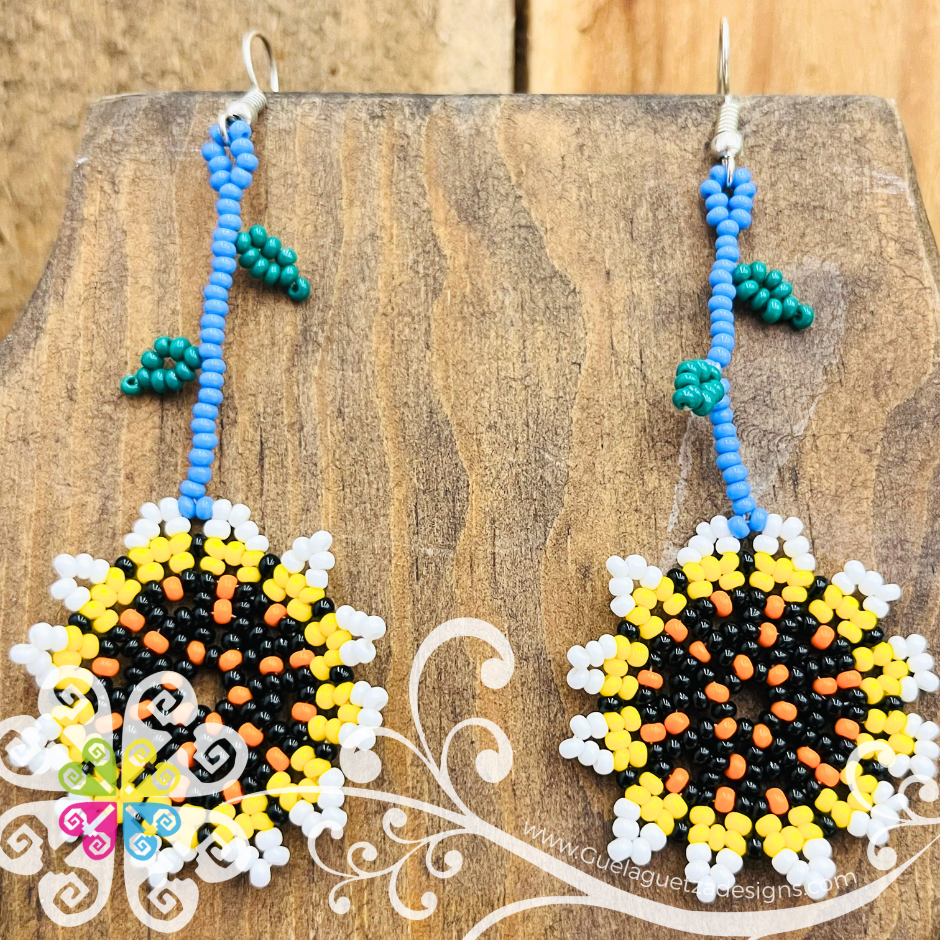 Trio Flower Beaded Necklace Set
