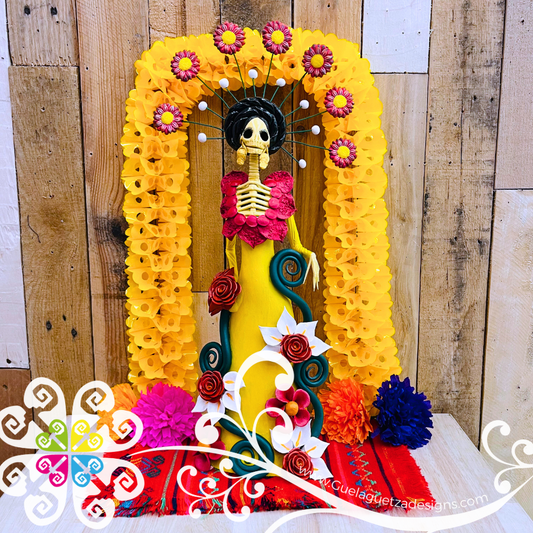 Medium Colores Fina Clay Catrina  - Capula Clay Home
