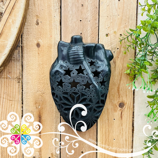 Medium Valvula Corazon De Pared - Barro Negro Oaxaca