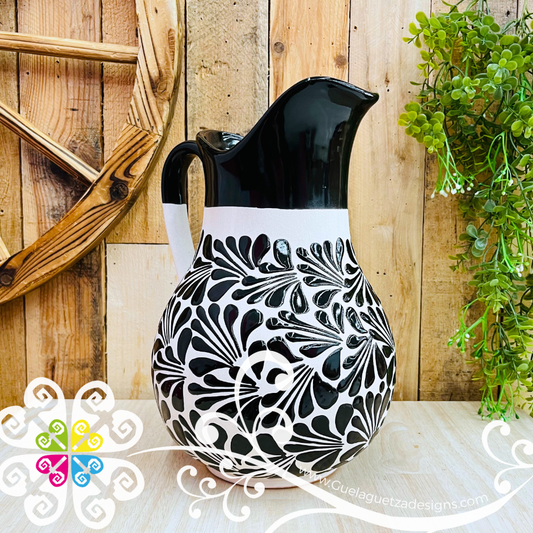 Engobe/Black Espiga Large Pato Clay Pitcher - Jarro de Barro