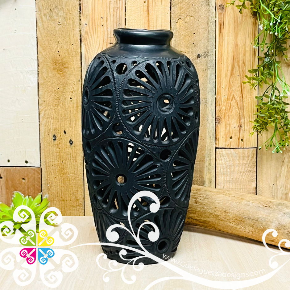 Large Historias Black Clay Vase - Barro Negro Oaxaca