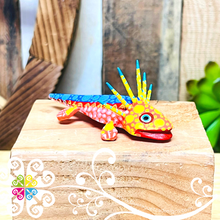 Small Lizard Alebrije Handcarve Wood Decoration Figure