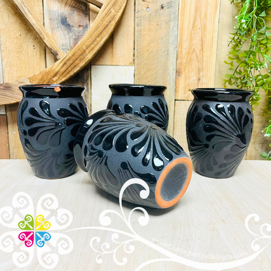 Imperfectly Beautiful Set of Black / Black Espiga Vase - Set Clay Vase