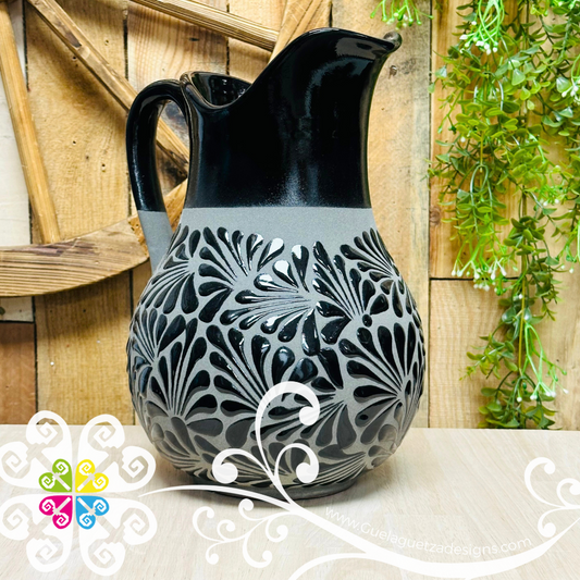 Gray/Black Espiga Large Pato Clay Pitcher - Jarro de Barro